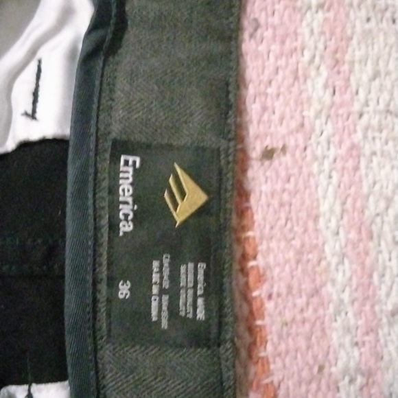 Emerica sb chino pants like new only tried on once size 36 - Picture 2 of 8
